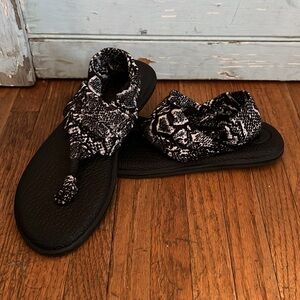 Women’s Sanuk Yoga Sling 2 Reptile Print Sandals